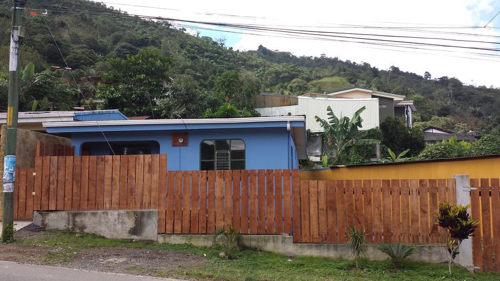 Montana Linda Guest House Orosí Exteriör bild